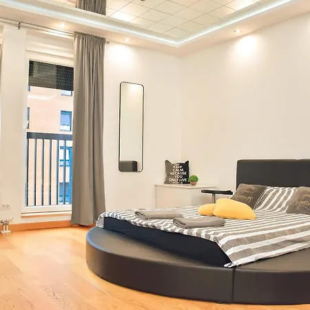 Hedonist Spa-ablok 1 Apartment Belgrade